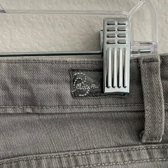 PAIGE Jeans Women's Size 28 Washed Grey Denim Robertson Crop Wide Leg Boho Flare - Picture 8 of 8